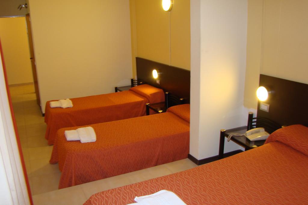 Hotel Temu Villa Carlos Paz Room photo