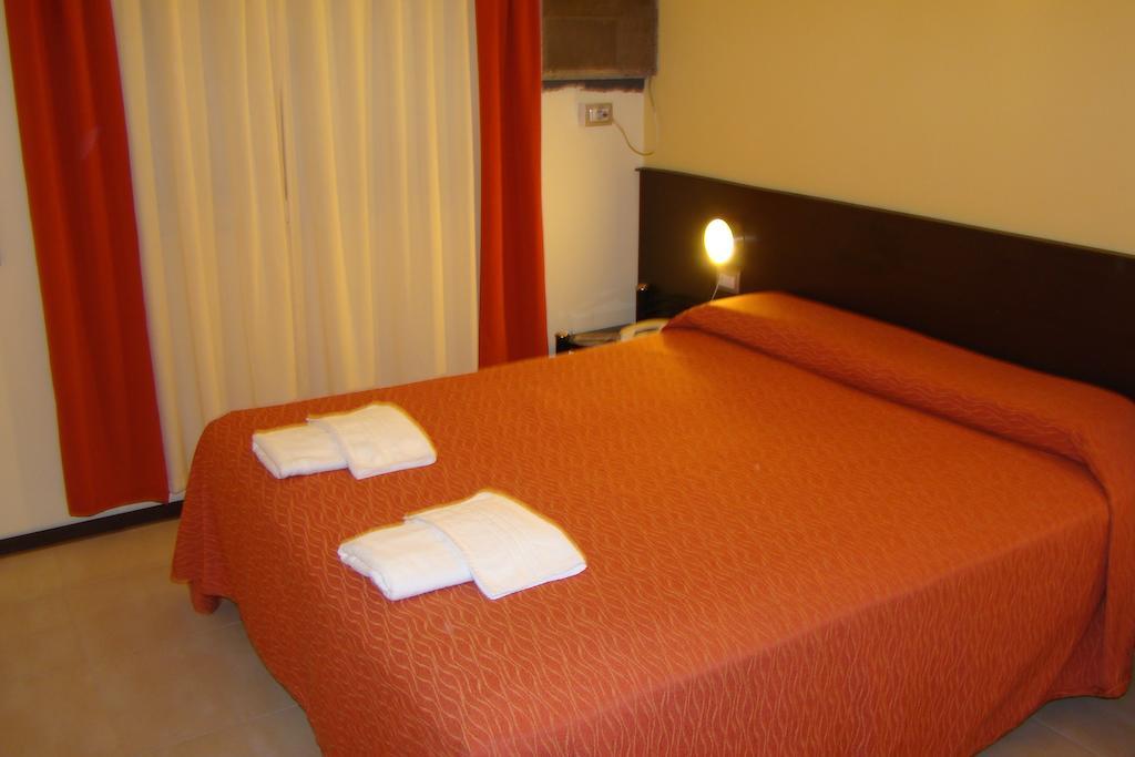 Hotel Temu Villa Carlos Paz Room photo